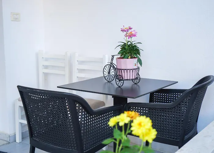 Dolanit Apartments
